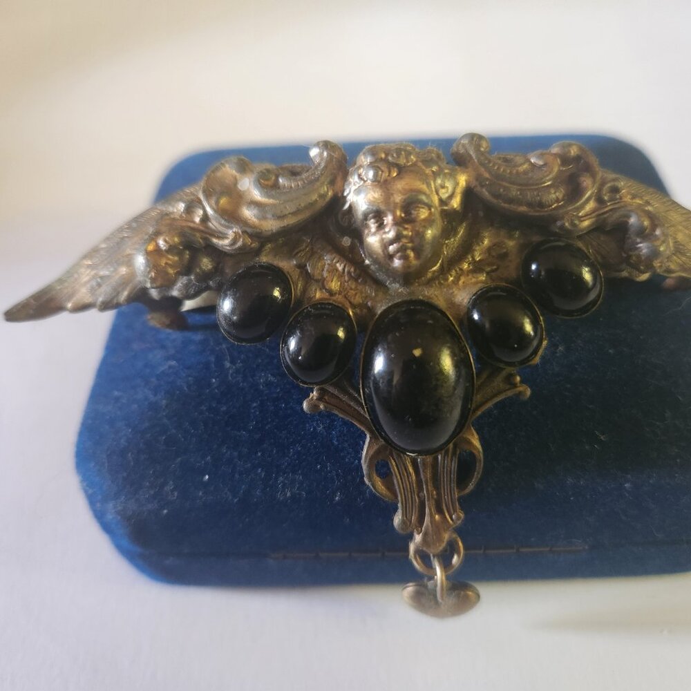 Vintage Cherub Metal, Hair Clip with 5 black stones & a heart. So pretty